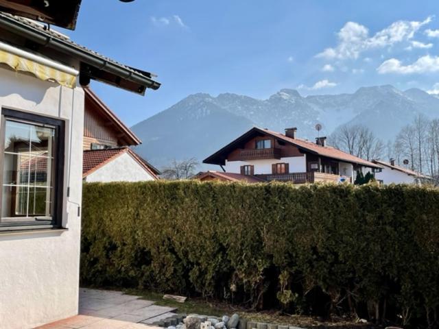 Apartamento Kleines Haeuschen Mit Bergblick Eschenlohe Exterior foto